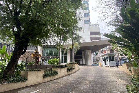 Condo à Watthana, Bangkok, Thaïlande, 3 chambres  № 200769 - photo 16