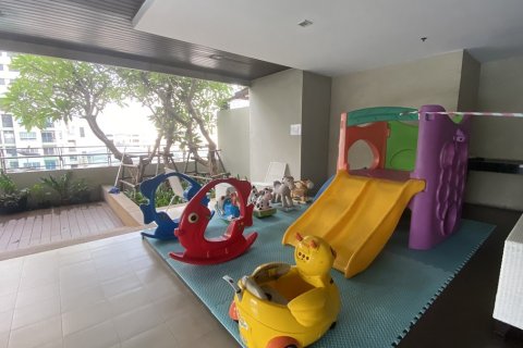 Condo à Watthana, Bangkok, Thaïlande, 3 chambres  № 200769 - photo 23