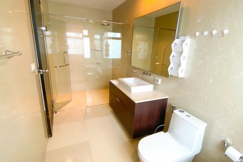 Condo à Watthana, Bangkok, Thaïlande, 3 chambres  № 200769 - photo 13