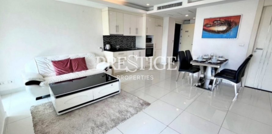 Condo in Pattaya, Thailand, 2 bedrooms  № 198538