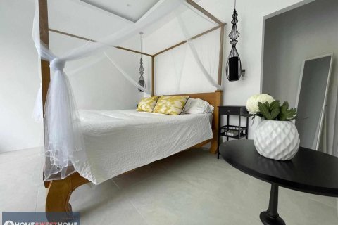 Chalet de 3 dormitorios en Ko Samui, Tailandia № 179905 - foto 2
