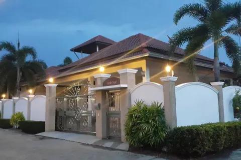 Villa à Hua Hin, Thaïlande 4 chambres № 171918