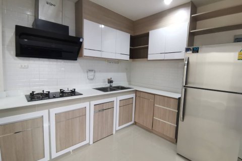 Townhouse in Pattaya, Thailand 3 bedrooms № 171912 - photo 3