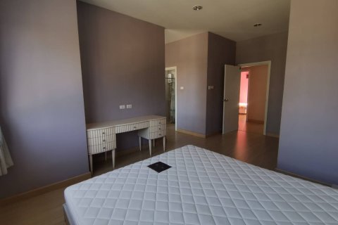 Townhouse in Pattaya, Thailand 3 bedrooms № 171912 - photo 5