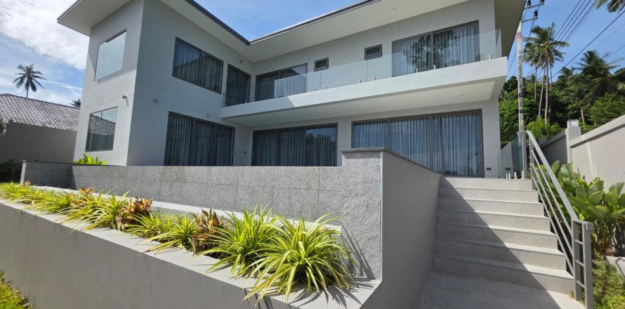 Casa de 4 dormitorios en Ko Samui, Tailandia № 155401