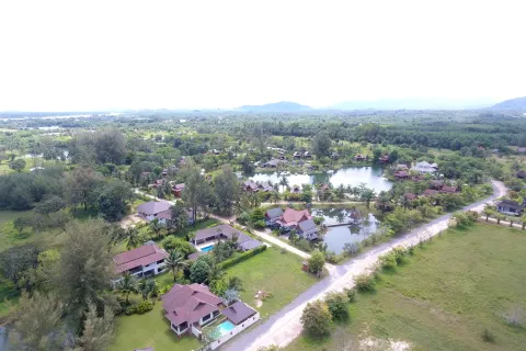 Casa de 3 dormitorios en Phang Nga, Tailandia № 138343 - foto 20