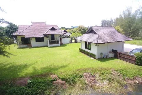 Casa de 3 dormitorios en Phang Nga, Tailandia № 138343 - foto 22
