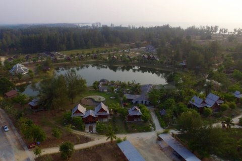 Casa de 3 dormitorios en Phang Nga, Tailandia № 138343 - foto 17