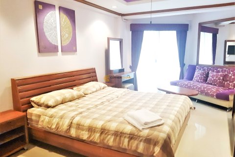 Condominio de 1 dormitorio en Jomtien Beach, Pattaya, Tailandia № 204932 - foto 2