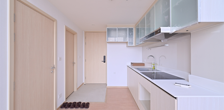 Condo in Bangkok, Thailand, 2 bedrooms  № 187448