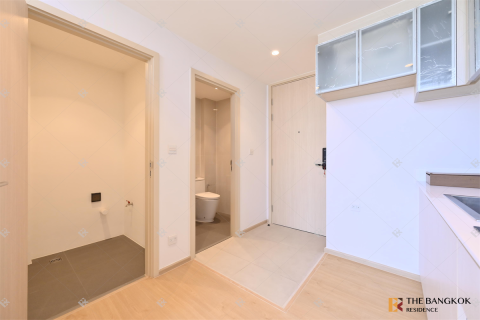 Condo in Bangkok, Thailand, 2 bedrooms  № 187448 - photo 4