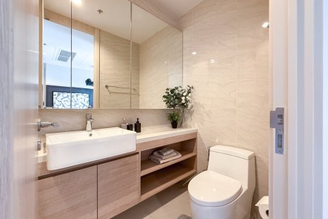 Condominio de 1 dormitorio en Bangkok, Tailandia № 166875 - foto 9