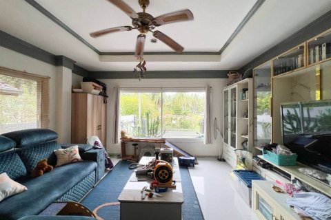 Chalet de 4 dormitorios en Surat Thani, Tailandia № 146765 - foto 10