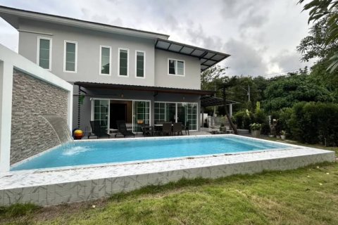 Chalet de 3 dormitorios en Phuket, Tailandia № 146766 - foto 2
