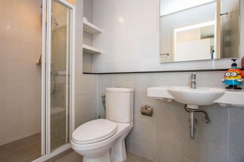 Condominio de 1 dormitorio en Chiang Mai, Tailandia № 220484 - foto 4