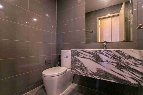 Condominio de 2 dormitorios en Bangkok, Tailandia № 183374 - foto 14