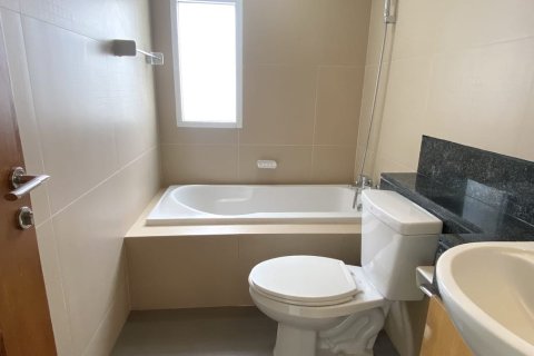Eigentumswohnung in Watthana, Bangkok, Thailand, 2 Schlafzimmer  № 200978 - Foto 11