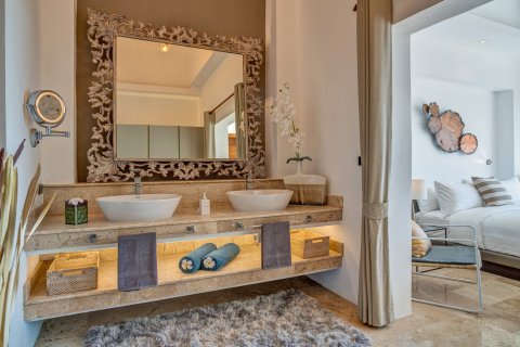 Chalet de 5 dormitorios en Chaweng Beach, Ko Samui, Tailandia № 180270 - foto 2