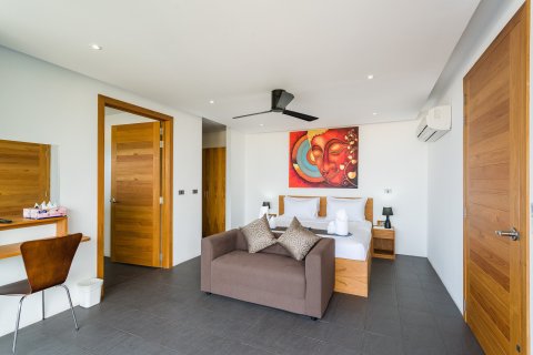 Chalet de 7 dormitorios en Ko Samui, Tailandia № 180274 - foto 24