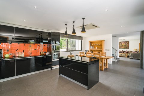 Chalet de 7 dormitorios en Ko Samui, Tailandia № 180274 - foto 13