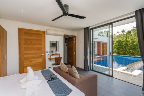 Chalet de 7 dormitorios en Ko Samui, Tailandia № 180274 - foto 14