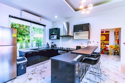 Chalet de 5 dormitorios en Ko Samui, Tailandia № 180275 - foto 2