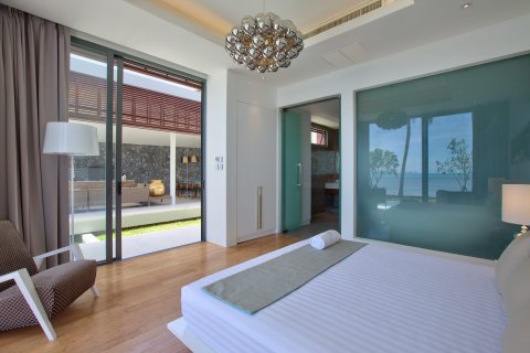 Villa in Ko Samui, Thailand 3 bedrooms № 180273 - photo 26
