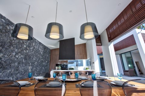 Villa in Ko Samui, Thailand 3 bedrooms № 180273 - photo 16