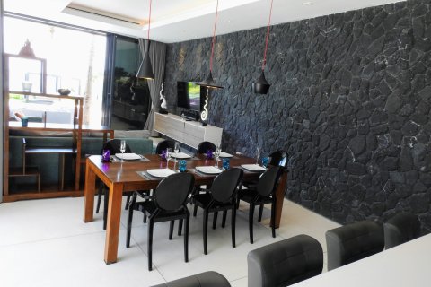 Villa in Ko Samui, Thailand 3 bedrooms № 180273 - photo 19