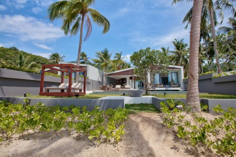 Villa in Ko Samui, Thailand 3 bedrooms № 180273 - photo 1