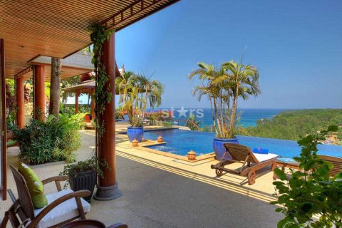Casa de 4 dormitorios en Phuket, Tailandia № 66964 - foto 2