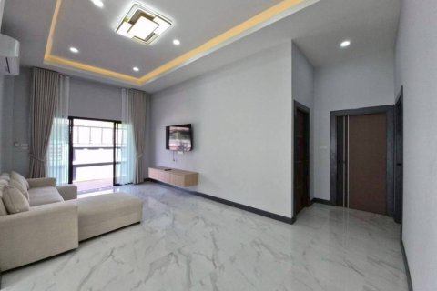 Casa de 3 dormitorios en Pattaya, Tailandia № 172883 - foto 4