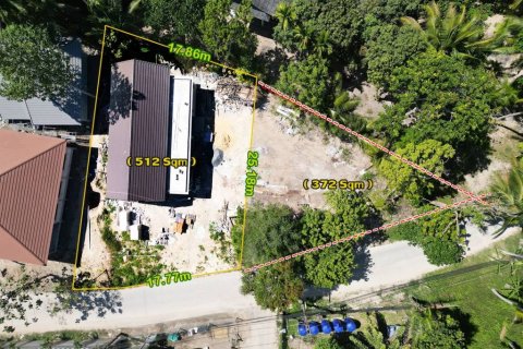 Chalet de 3 dormitorios en Surat Thani, Tailandia № 172881 - foto 6