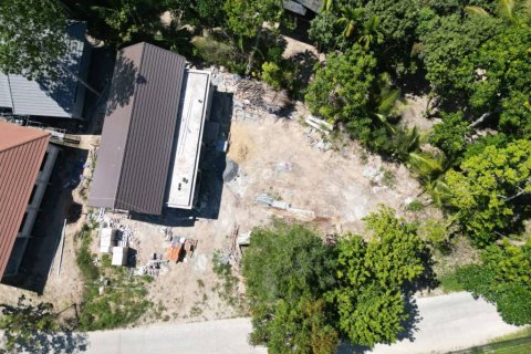 Chalet de 3 dormitorios en Surat Thani, Tailandia № 172881 - foto 3