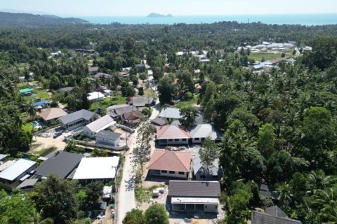 Chalet de 3 dormitorios en Surat Thani, Tailandia № 172881 - foto 5