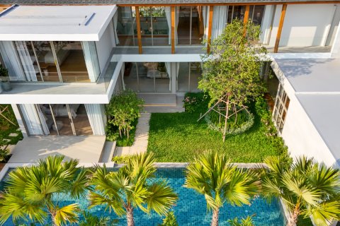 Chalet de 4 dormitorios en Bang Tao, Tailandia № 71753 - foto 16