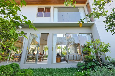 Chalet de 4 dormitorios en Bang Tao, Tailandia № 71753 - foto 2