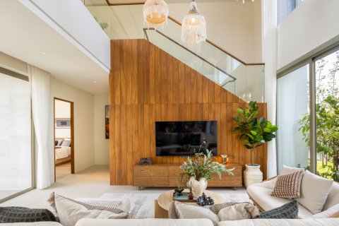 Chalet de 4 dormitorios en Bang Tao, Tailandia № 71753 - foto 4