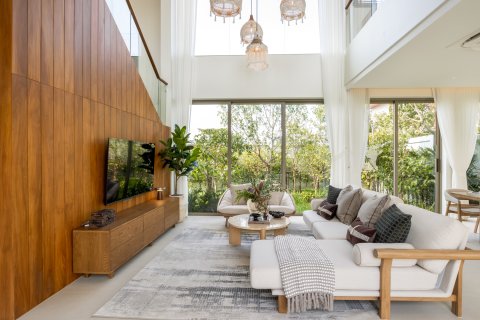 Chalet de 4 dormitorios en Bang Tao, Tailandia № 71753 - foto 3