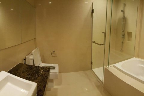 Condominio de 3 dormitorios en Watthana, Bangkok, Tailandia № 200528 - foto 4
