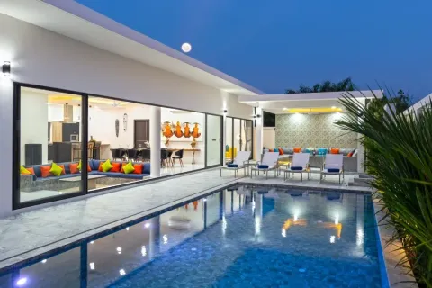 Chalet de 4 dormitorios en Phuket, Tailandia № 169330