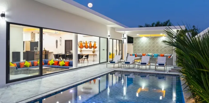 Chalet de 4 dormitorios en Phuket, Tailandia № 169330