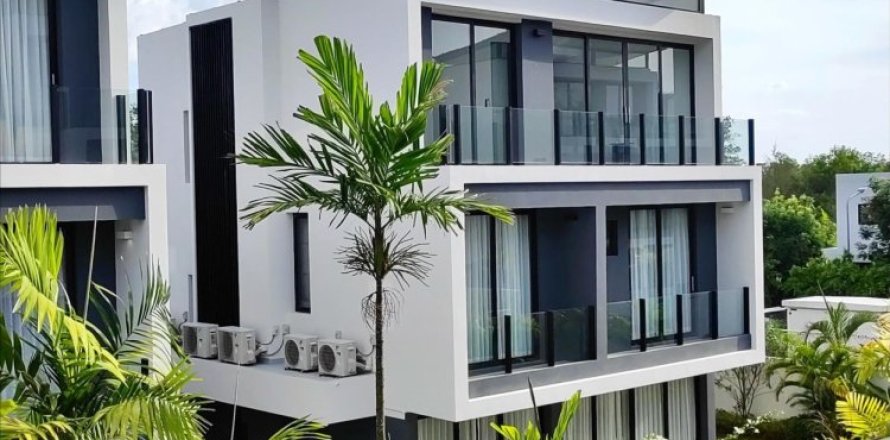 Casa de 6 dormitorios en Bang Tao, Tailandia № 153881
