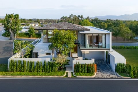 Villa in Phuket, Thailand 3 bedrooms № 191157