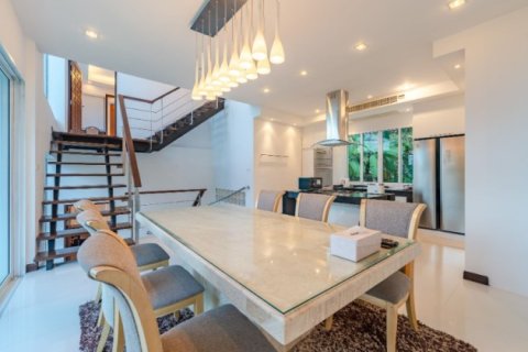 Chalet de 4 dormitorios en Patong, Tailandia № 191160 - foto 17