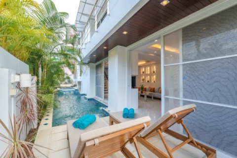 Chalet de 4 dormitorios en Patong, Tailandia № 191160 - foto 6