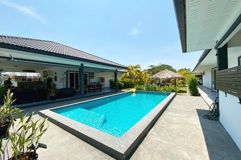 Villa in Cha-am, Thailand 4 Schlafzimmer № 174035