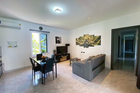 Chalet de 4 dormitorios en Cha-am, Tailandia № 174035 - foto 13