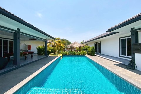 Chalet de 4 dormitorios en Cha-am, Tailandia № 174035 - foto 9