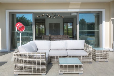 Haus in Bang Tao, Thailand 4 Schlafzimmer № 180353 - Foto 15